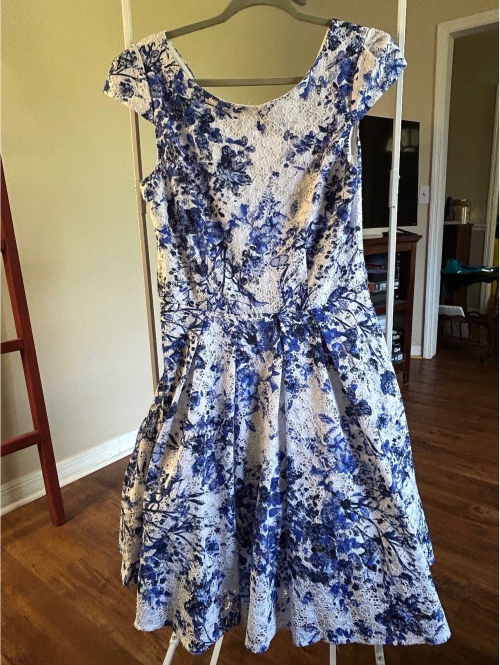 Betsey Johnson Blue and White Floral Fit & Flare Dress Size 10